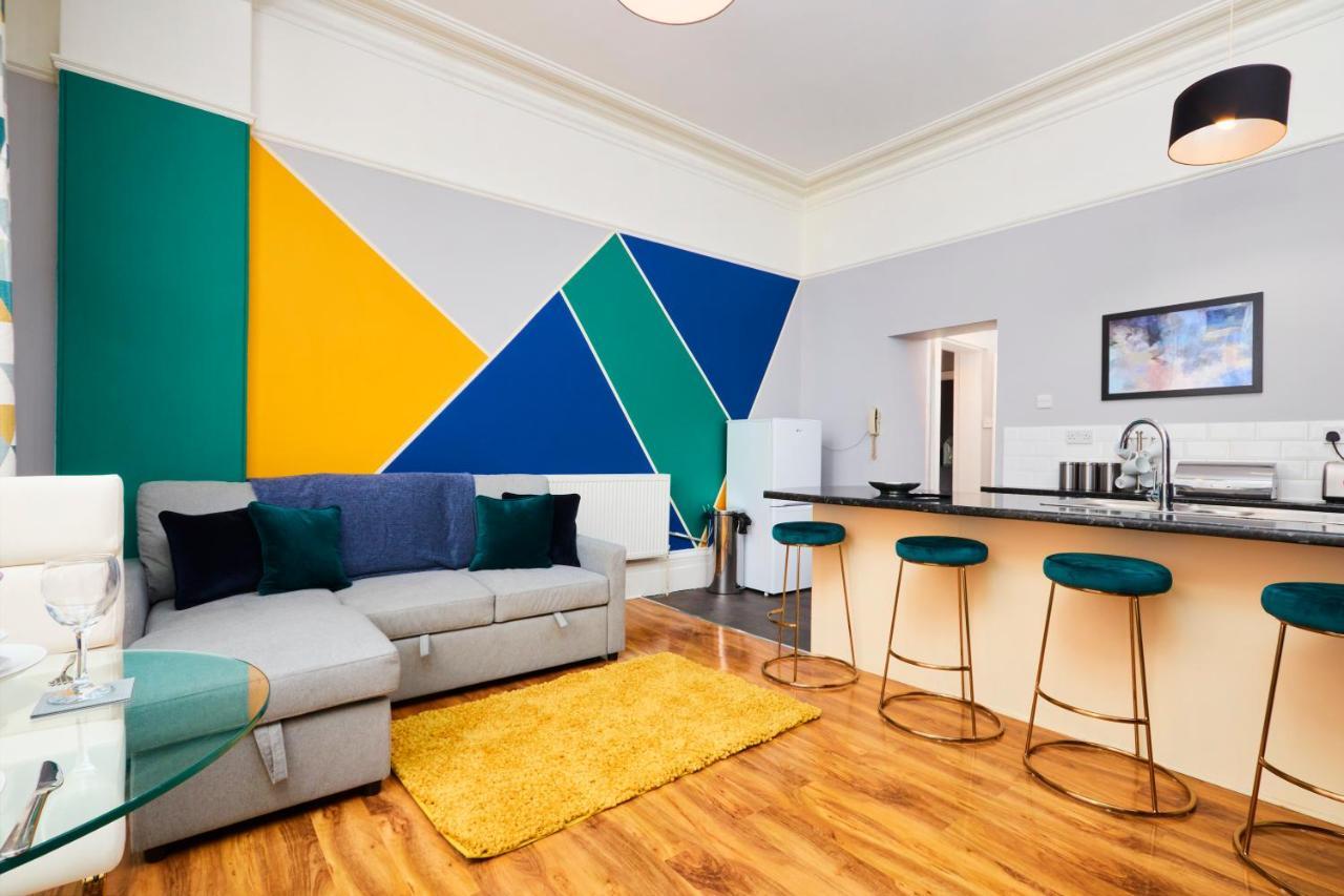 Sleek And Stylish 2 Bed In Clifton - Garden Appartement Bristol